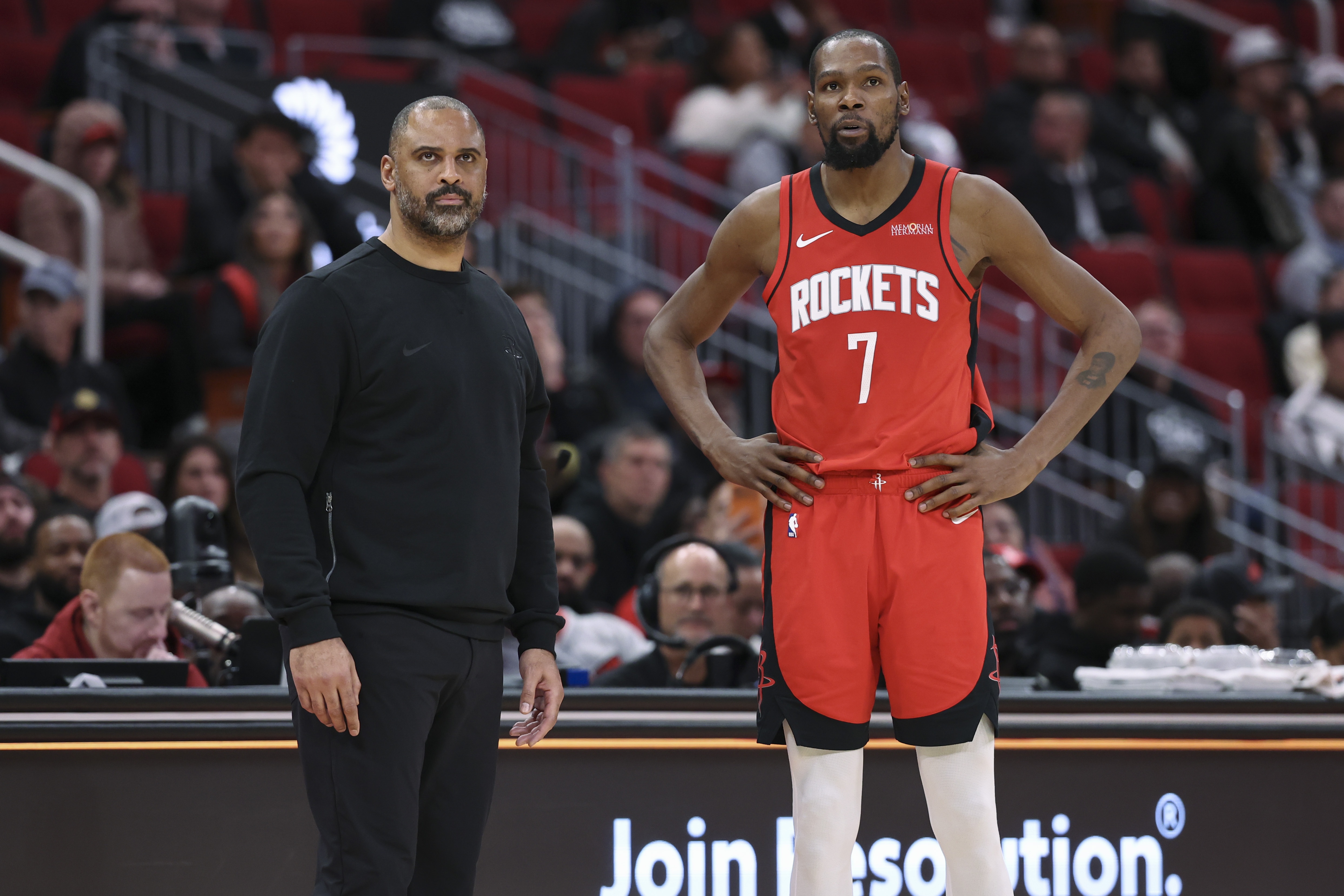 真不敢歇!37岁老将杜兰特背靠背两场共计出战85分钟 合砍68分